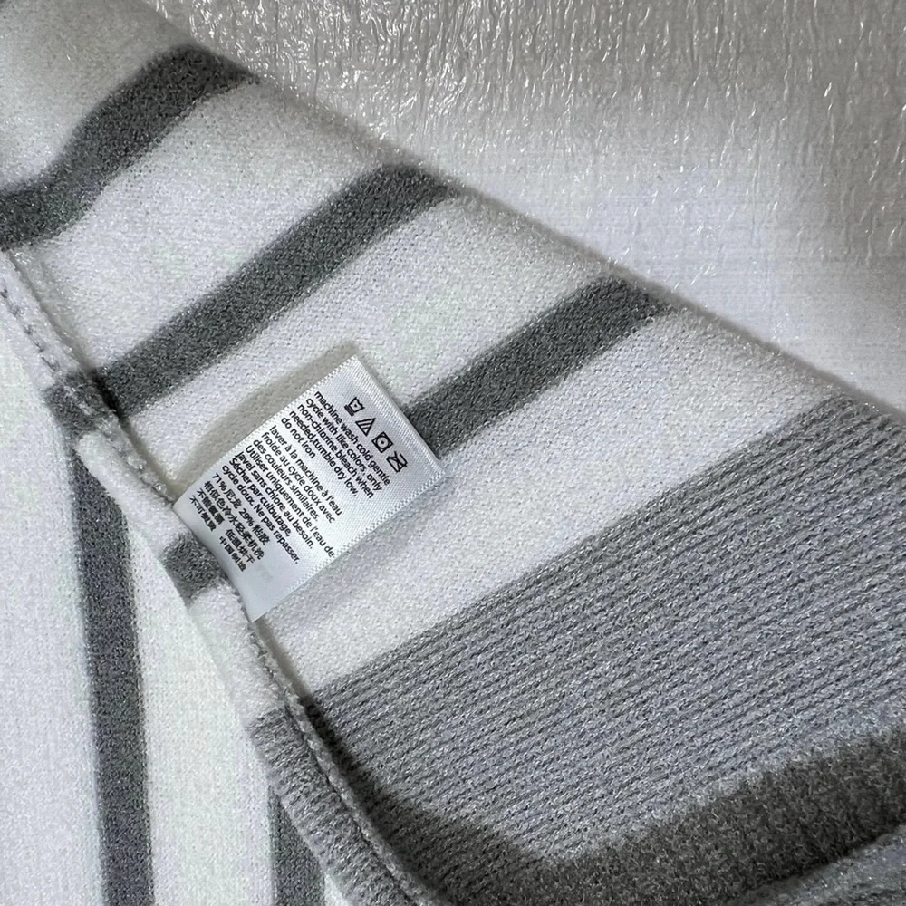 Barefoot Dreams Gray and White Striped Sweater - Picture 9 of 10